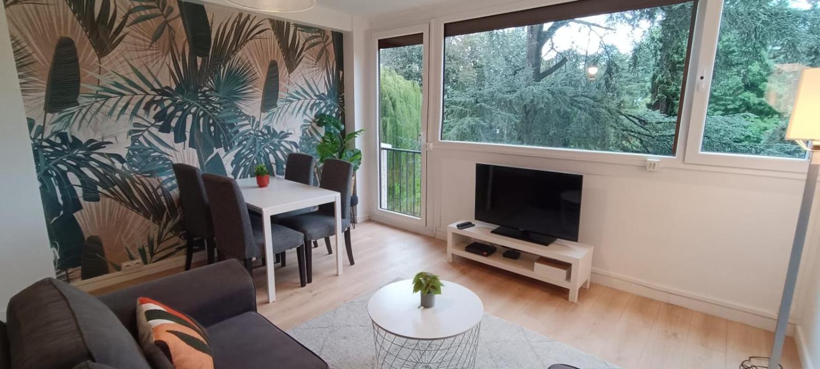 Au Parc Apartment *